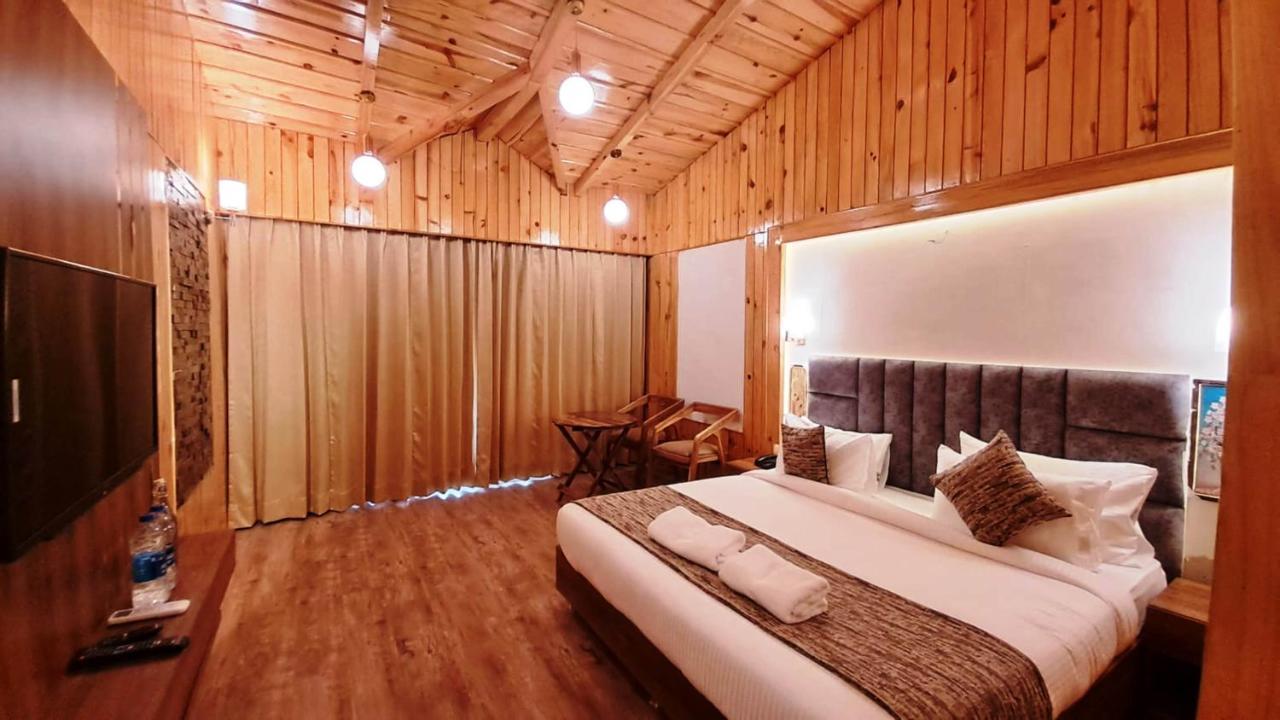 Qcent Woods Resort & Spa, רישיקש מראה חיצוני תמונה