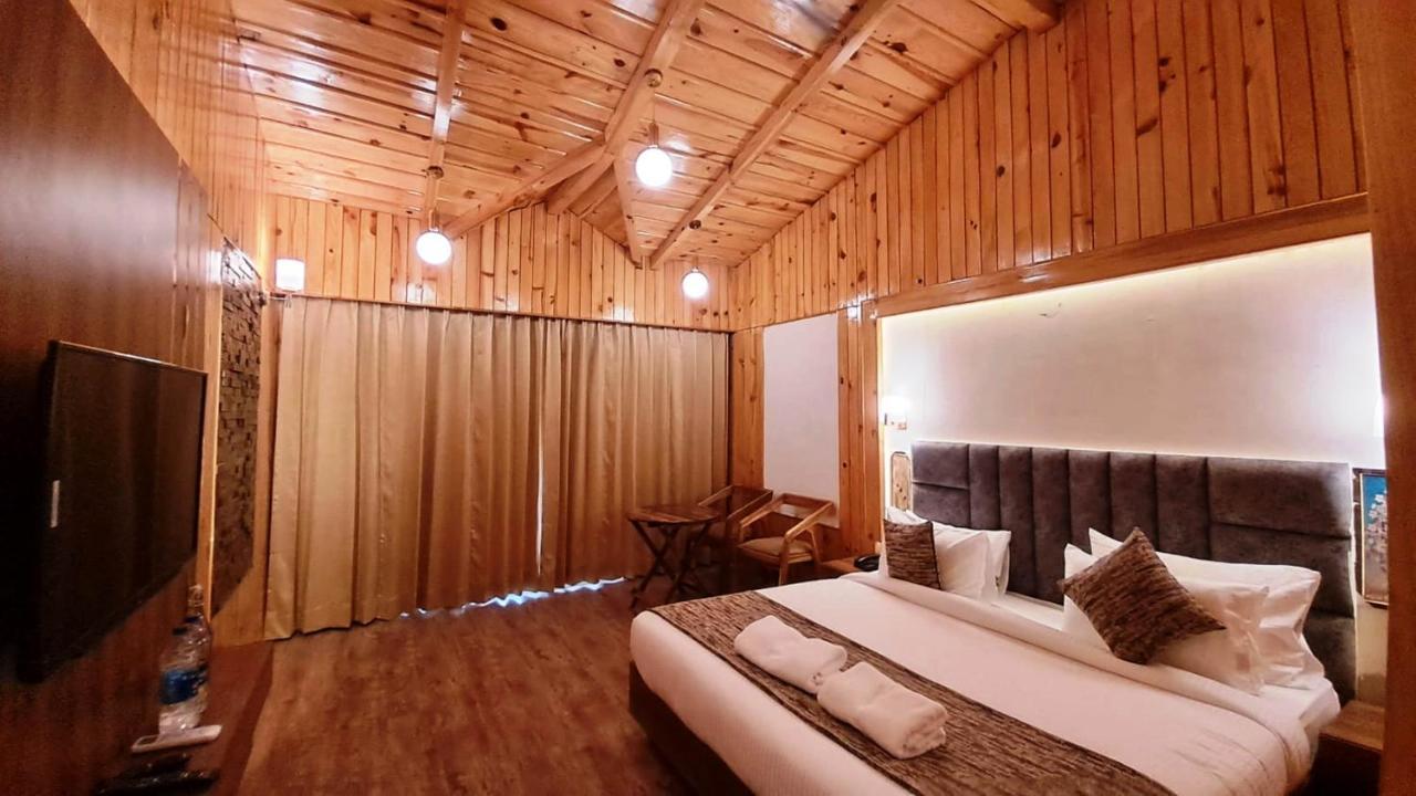 Qcent Woods Resort & Spa, רישיקש מראה חיצוני תמונה