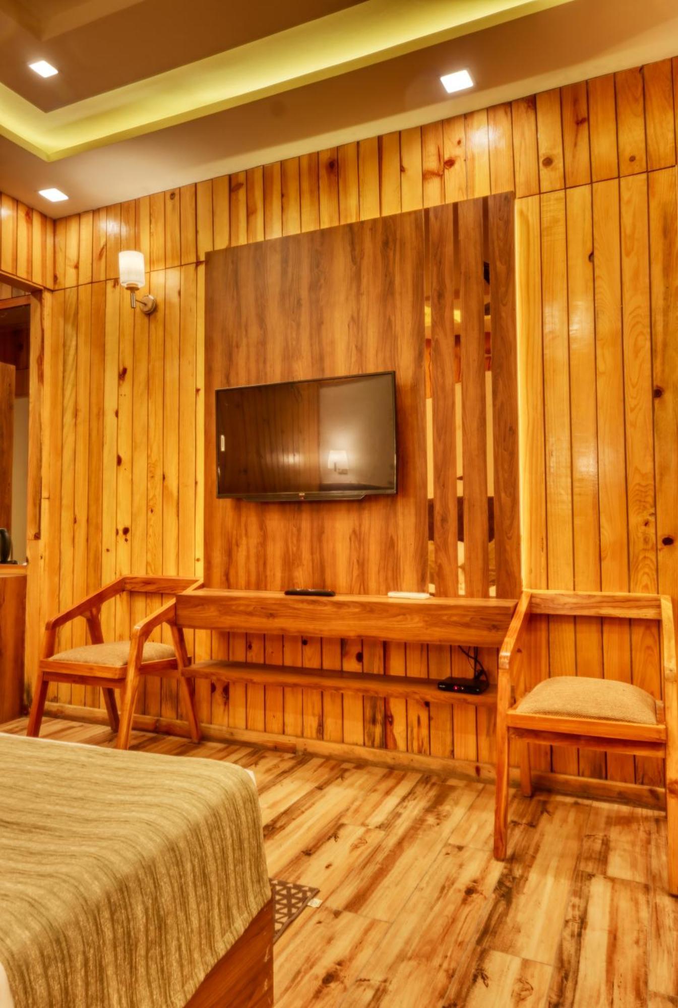 Qcent Woods Resort & Spa, רישיקש מראה חיצוני תמונה